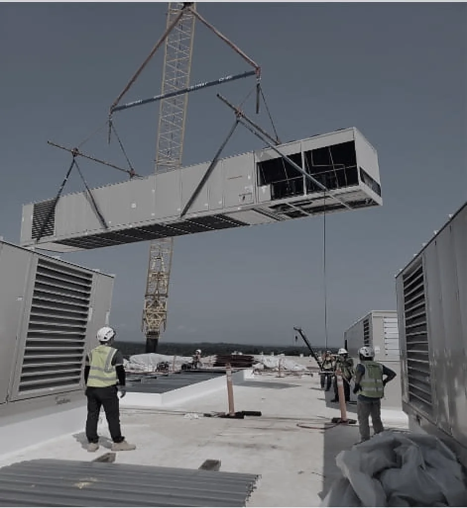 Coordinated equipment lift