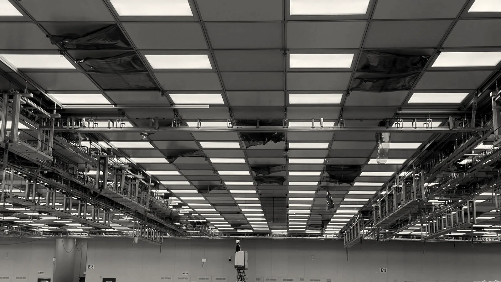 System ceiling package before tool move-in